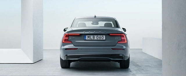 更换7速双离合变速器！ 沃尔沃2023款S60正式上市29.69万起！