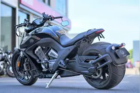 真的很撩人！奔达燎700试驾——最霸气的国产四缸运动巡航图片