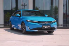 全新型格共7个配置，将提供3款手动挡车型！图片