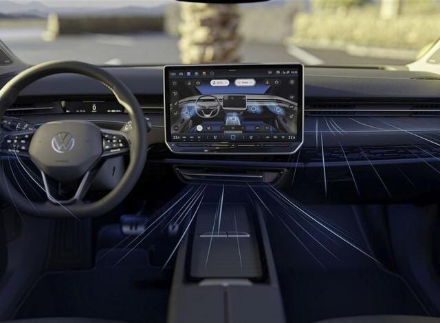 上海车展必看4款轿车！个个颜值高性能强 有一款续航超700km