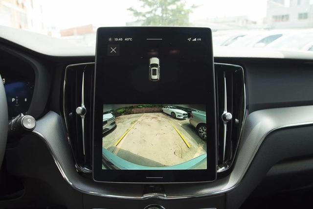 沃尔沃XC60：用"硬核实力"守护全家人的路上守护神