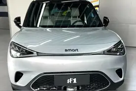 smart精灵#1探店：3个优点3个缺点，花20万买这台纯电小车值吗？图片