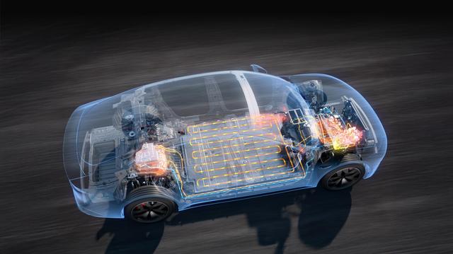 颜值智能操控三在线 东风奕派 eπ007+ 15 万级智美轿跑新选择