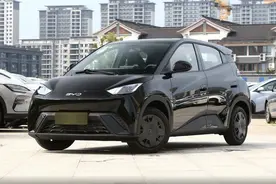 女生都爱开的4款电动小车，样子呆萌价格实惠图片