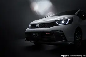 新增RS版车型，配混动系统/油耗3.4升！新款飞度官图发布图片