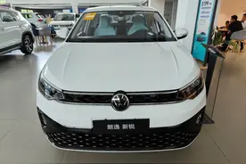 上汽大众朗逸搭载1.5L+6AT，底盘扎实沉稳，“主打”皮实耐用？图片