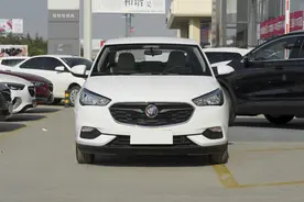 便宜自动挡油耗5L，小众实力派的合资三厢车，省心靠谱，别克凯越图片