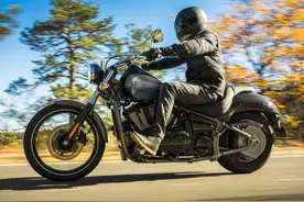 想要巡航又不喜欢哈雷？外媒评选8款好骑又好玩的中大型巡航车图片