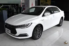 续航421公里省心好开，空间大到满足一家需求，实拍比亚迪秦EV图片