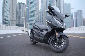 试驾本田Wing NSS350：老骑士才懂“大踏板”的好图片