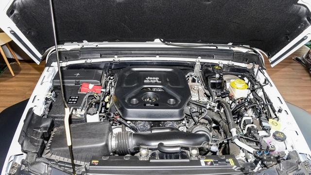 二手牧马人：十五年老车卖9万多，不怕修车的可以考虑？