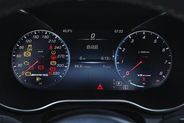 提速猛操控好，进口V8后驱奔驰原改跑车，运动无极限，实拍C级AMG