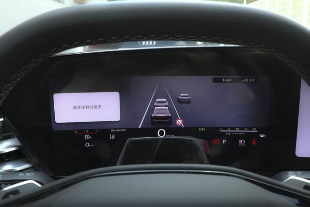 B级车选燃油还是新能源	，奥迪A5L，华为辅助加持的燃油车是真的香