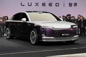 尊界S800正式发布，全新设计风格，新车标，车长5480mm，2+2座椅图片