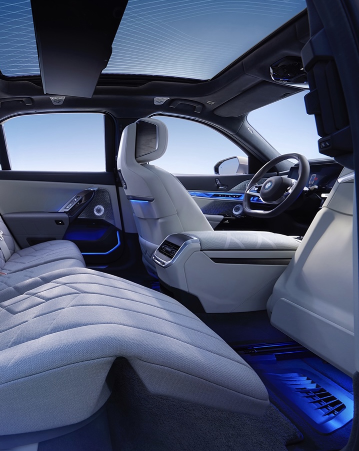 2026款宝马7系配置升级_宝马新5系钥匙是标配吗_宝马7系全系标配夹层玻璃