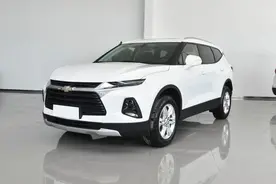 低价大车，7座合资大SUV，低油耗2.0T，很实用，实拍雪佛兰开拓者图片