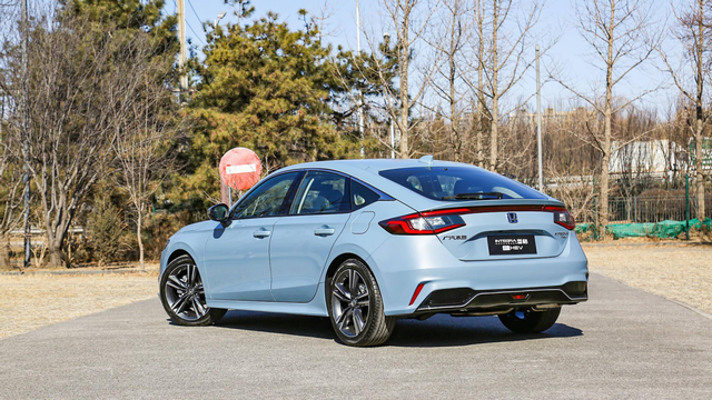 两厢定位，提供手动挡车型，型格HATCHBACK售价13.99万起