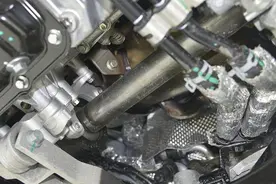 领克08拆车：进阶版沃尔沃平台，领克08的底盘变成这样！图片