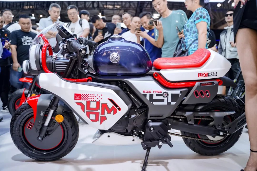宗申这阵容太过庞大，四缸仿赛 RC680R 正式亮相！2861|小老婆汽機車資訊網