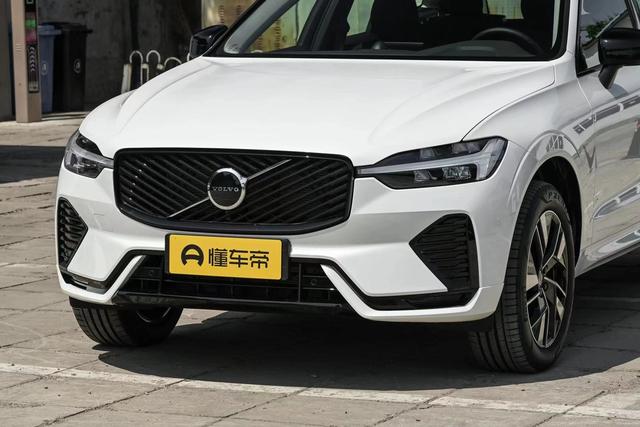 沃尔沃XC60：用"硬核实力"守护全家人的路上守护神