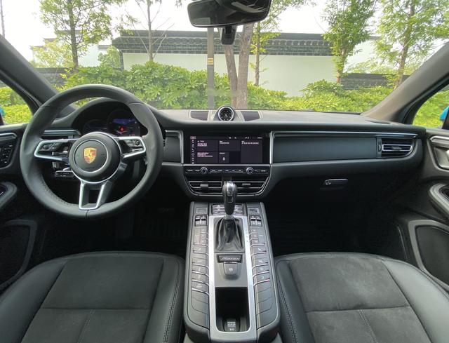 2020款 迈阿密蓝 保时捷 Macan 2.0T