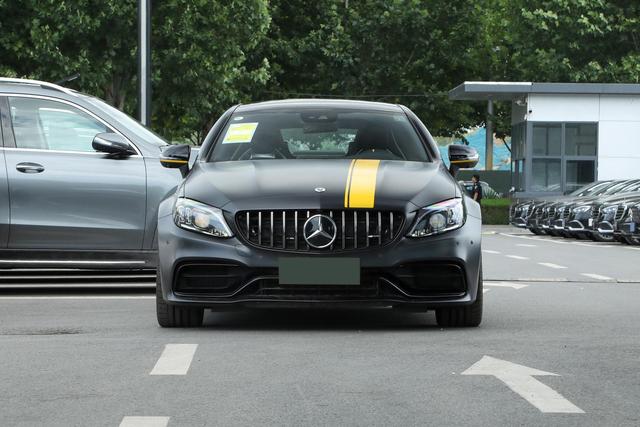 提速猛操控好，进口V8后驱奔驰原改跑车，运动无极限，实拍C级AMG