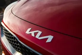 【韩系动向828】起亚新logo到底是KIA还是KN？图片
