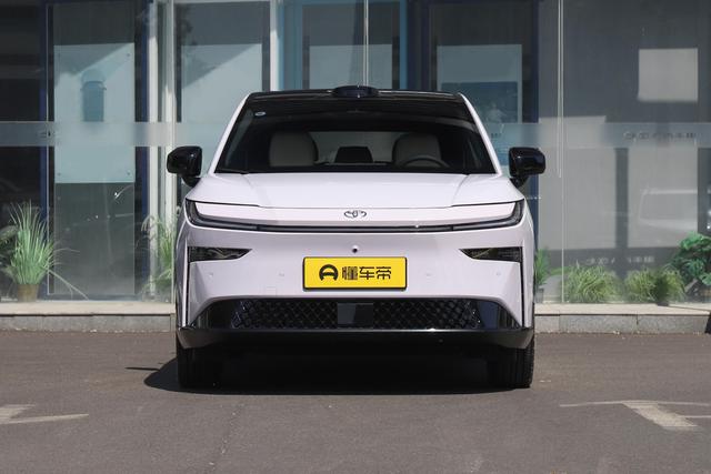 连续两月销量破万，扒开表面看看广汽丰田铂智 3X里边的料