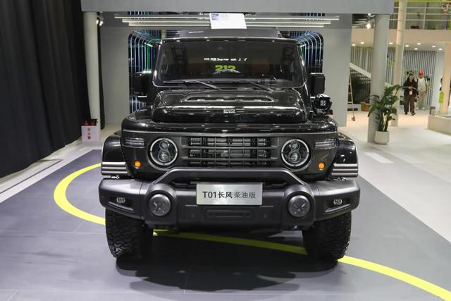 北京汽车制造厂212新车型上市，外观很复古硬朗，2.0T柴油动力