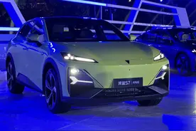 从底层模式卷起！要做行业第一 深蓝汽车未来要推出多款新车图片