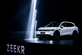 纯电SUV极氪7X上市 售价22.99万元起图片