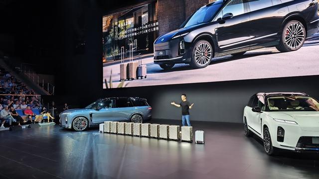 全新蔚来ES8有多少机会掀翻MPV