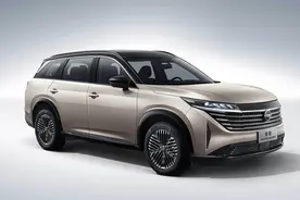 搭载2.0T+9AT动力总成，日产探陆哪个版本值得推荐？图片