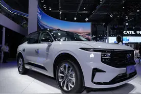 比汉兰达舒适，一箱油1188公里，带你看22.98万起的福特锐界L图片