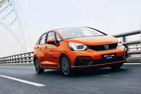 那些承载家庭的小型油车，为什么都破产了？图片