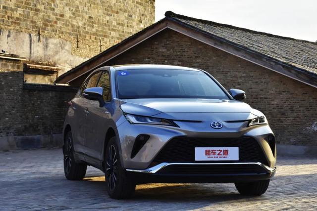 试驾：广汽丰田威飒，驾驶性更高级！