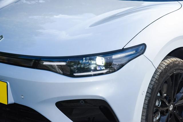 零跑Lafa5上市售9.78万元起