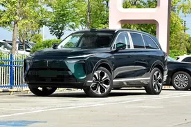 适合家用的大六座SUV，轴距超3米，4.9秒可破百，带你看蓝山图片