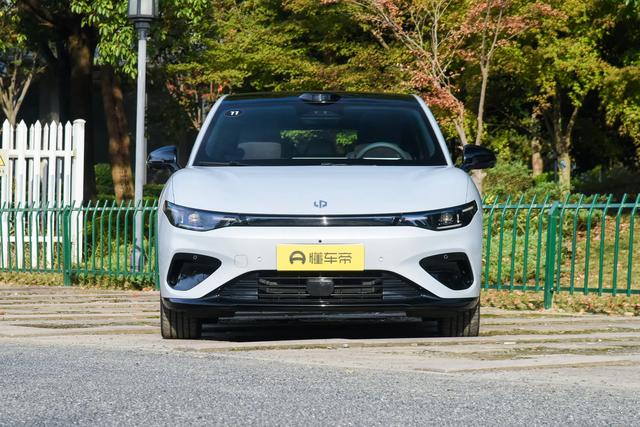 零跑Lafa5上市售9.78万元起