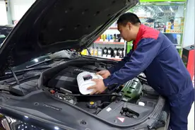 机油是否5000km就要换？修理工：好好的车就这么毁了图片