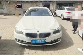 又旧又烂的宝马525Li还卖15万，看到门把手一阵恶心，还有面子？图片
