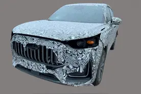 疑似奇瑞瑞虎9谍照曝光，中控屏变大，布局细微调整图片