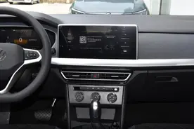 谁的空调更冷？燃油车和新能源汽车空调制冷区别揭秘图片