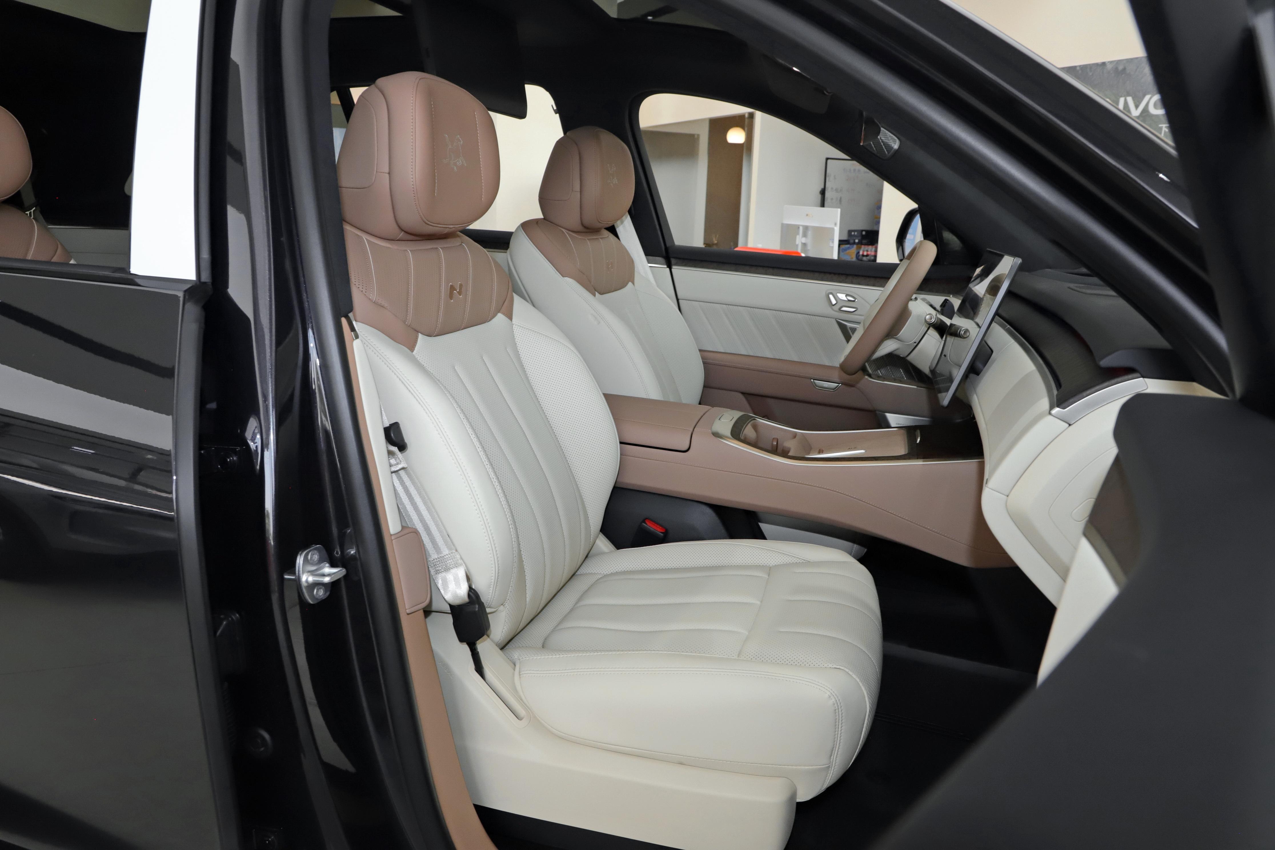 六座纯电SUV空间舒适度_乐道L90 2026款六座版马到成功版Max_乐道l90