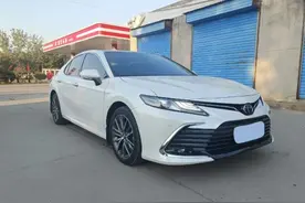 搭载2.0L+CVT变速箱，降幅2.6万，丰田凯美瑞B级车当A级车价格卖图片