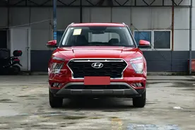 降价求量，高性价比合资家用小SUV，配置不差油耗5.3L，现代ix25图片