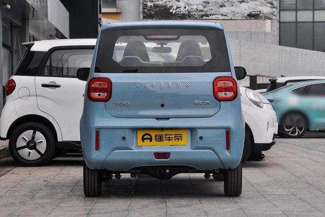 凌宝Uni，电动机总功率20kW，售价4.18万