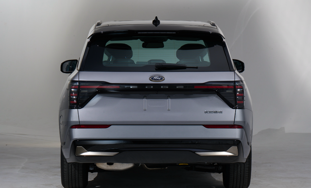 全新一代福特锐界L曝光：尺寸大幅提升，新增2.0T油电混动车型