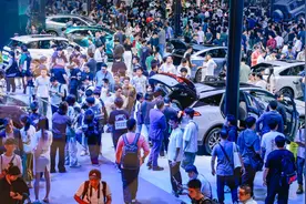 2025年汽车国补“无缝连接” 宁波、南京等多地继续发放购车补贴图片