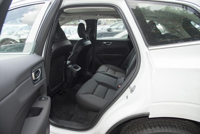 北欧豪华+安全属性拉满，沃尔沃XC60是家庭用车的优选SUV